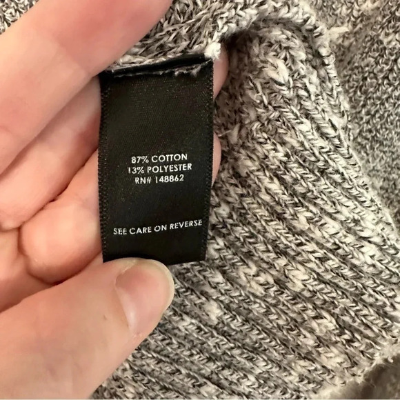 Torrid Criss Cross Gray Marled Long Sleeve Sweater Size 1 or 1X - Picture 9 of 11